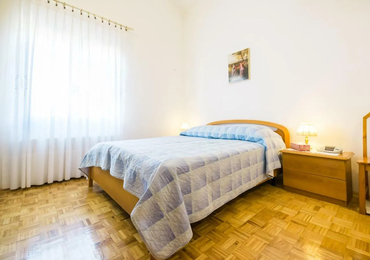 App Cerneka Apartment Umag Croatia